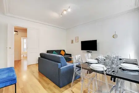 DM-47-MAGENTA, Chic apartment - 3BR/10P - RÃ©publique - Photo 7