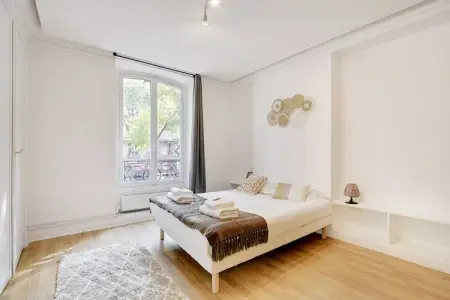 DM-47-MAGENTA, Chic apartment - 3BR/10P - RÃ©publique - Photo 10