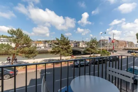 DL-3-TOUQUES-1, Studio 4 couchages avec terrasse, 500m Place Morny - Photo 1
