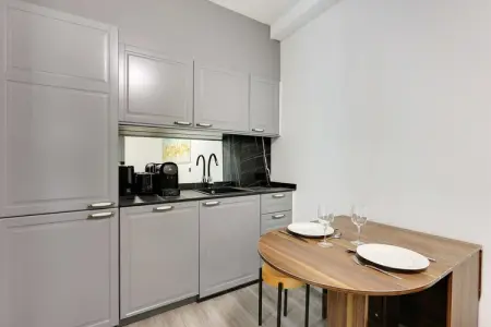 BZ-129-CHARONNE-1, Appartement moderne & terrasse - 2BR/6P - Proche Nation - Photo 1
