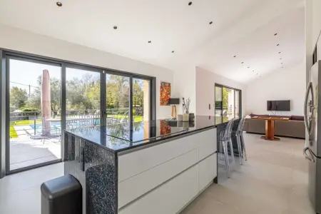 DG-1238-DAME, Villa Moderne avec Piscine Chauffée et Jardin - Photo 10