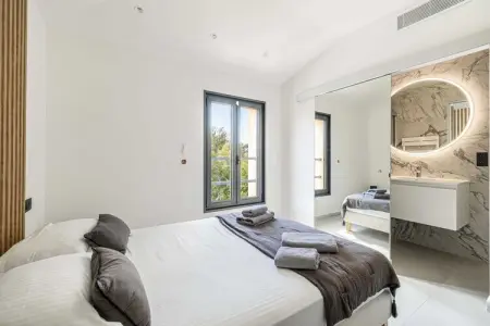 DG-1238-DAME, Villa Moderne avec Piscine Chauffée et Jardin - Photo 16