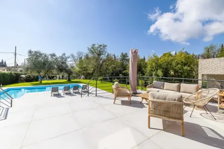 DG-1238-DAME, Villa Moderne avec Piscine Chauffée et Jardin - Photo 27