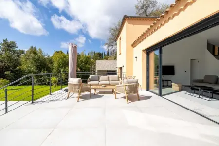 DG-1238-DAME, Villa Moderne avec Piscine Chauffée et Jardin - Photo 28