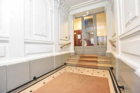 BZ-49-TREVISE, Appt cosy - Grands boulevards / Musée Grévin - Photo 16
