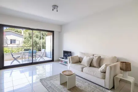 YG-8-SERGENT-M, Charmant 2 pièces avec balcon/piscine - Cannes - Photo 1