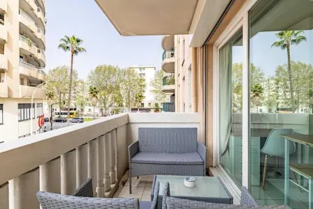 CM-7-GLORIA-M, Charmant Studio avec balcon & piscine -Coeur de Nice - Photo 2
