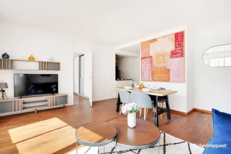 DB-62-SERRE-2, Appartement chaleureux - 3BR/6P - Proche Congrès - Photo 5