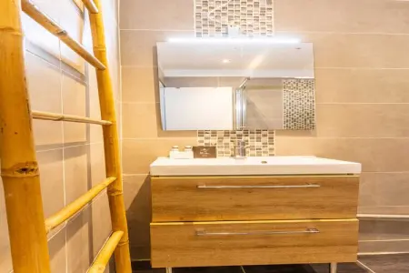 DM-161-ANTOINE, Charming Apartment - 2BR/6P - Bastille - Photo 4