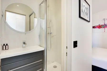 BZ-129-CHARONNE-5, Bel appartement - 2CH/6P - Père-Lachaise - Photo 9