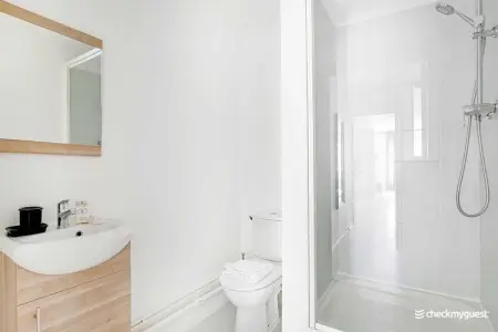 DB-62-SERRE-1, Appartement éblouissant -3BR/6P- Près de Convention - Photo 3