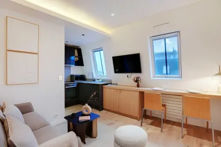 AM-108-HUGO, Magnifique appartement - 1BR/4P - Arc de Triomphe - Photo 5