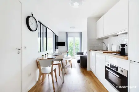 DB-88-ROCHECHOUART-4, Appartement tout confort - 1CH/4P - Sacré Cœur - Photo 7