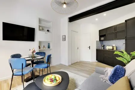 AT-54-CRIMEE, Lovely apartment - 1BR/4P - Buttes-Chaumont - Photo 1