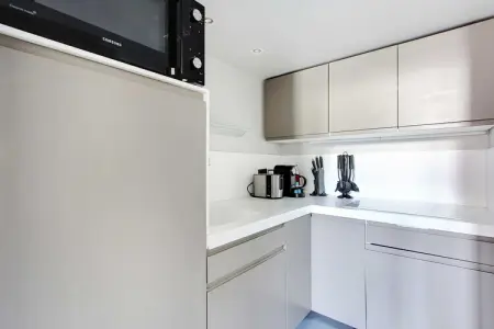 AT-8-DANUBE, Magnifique appartement - 2BR/7P - Buttes Chaumont - Photo 2