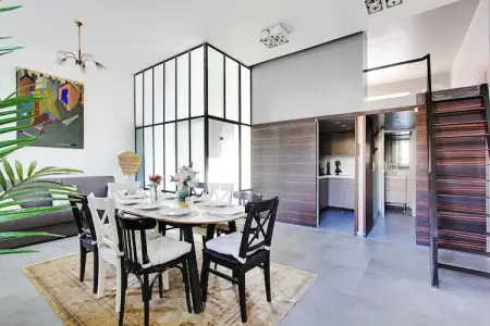 AT-8-DANUBE, Magnifique appartement - 2BR/7P - Buttes Chaumont - Photo 7