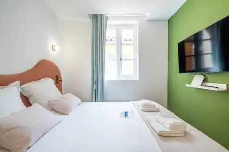 AM-14-FENIERS-3, Bel appartement 3 pièces - Hyper centre St Tropez - Photo 7