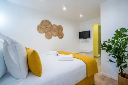 AM-14-FENIERS-5, Appartement Duplex - Hyper centre St Tropez - Photo 1