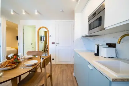 AM-14-FENIERS-5, Appartement Duplex - Hyper centre St Tropez - Photo 3