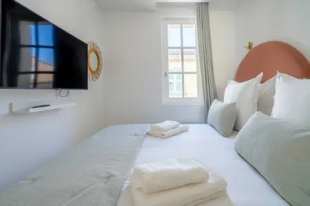 AM-14-FENIERS-5, Appartement Duplex - Hyper centre St Tropez - Photo 7