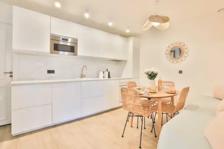 AM-14-FENIERS-6, Bel appartement 2ch - Hyper centre St Tropez - Photo 2