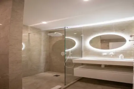 AM-14-FENIERS-6, Bel appartement 2ch - Hyper centre St Tropez - Photo 9