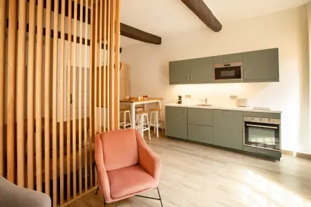 DB-6-JEAN-2, Studio Chic - 2P - au coeur de Saint-Tropez - Photo 3