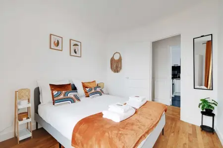 VM-35-BOURETS-4, Appartement Cosy 2Ch/4P - au Coeur de Suresnes - Photo 6