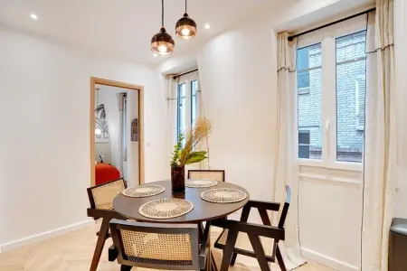 BL-84-GAULLE, Magnifique Appartement 1BR/4P - Arc de Triomphe - Photo 9