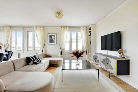 CC-12-MONTAGNE, Superbe appartement - 3BR/6P - La Défense - Photo 5