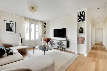 CC-12-MONTAGNE, Superbe appartement - 3BR/6P - La Défense - Photo 6