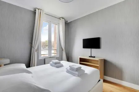 CC-12-MONTAGNE, Superbe appartement - 3BR/6P - La Défense - Photo 19