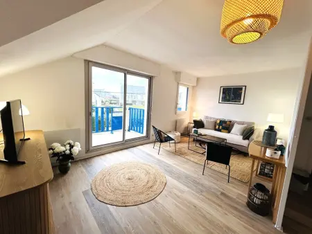 Appartement rénové à 50m de la plage, 4 pers, parking privé - Photo 1
