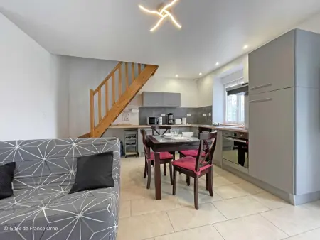 Gîte lumineux rénové avec animaux acceptés, parking et WIFI en Suisse Normande - Photo 3