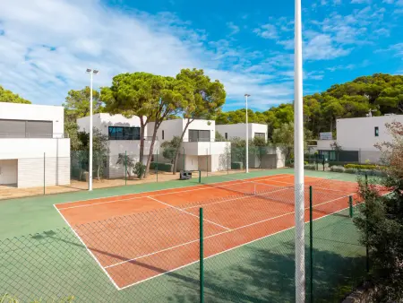 Villa Moderne avec Piscine, Court de Tennis et Terrasse ensoleillée - Llafranc, Costa Brava - Photo 2