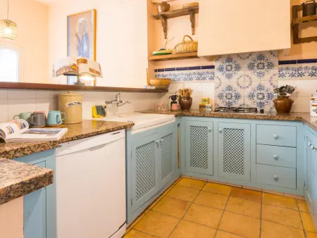 Maison calme à 30m de la plage de Llafranc-Costa Brava, 3 niveaux avec patios et terrasses, 8 pers. - Photo 5