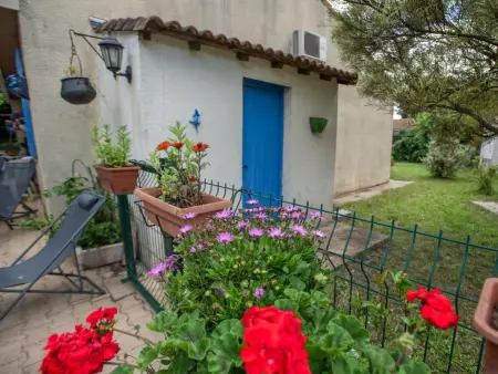 Les Volets Bleus, Maison de charme avec jardin et piscine privée - Photo 4