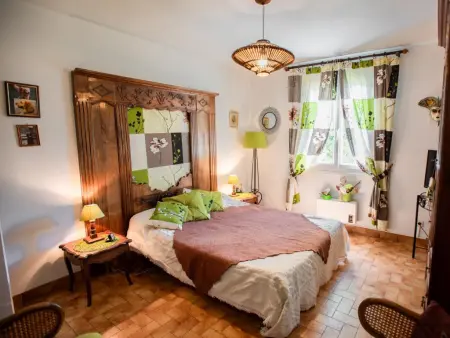 Les Volets Bleus, Maison de charme avec jardin et piscine privée - Photo 10