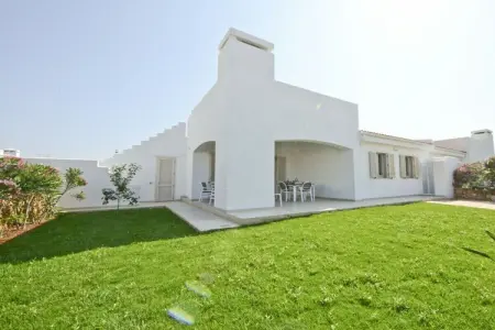384702, Villa à Brindisi avec Piscine - Photo 13