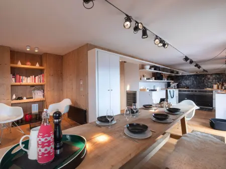 Duplex ski aux pieds avec piscine et parking, 3 chambres - Photo 2
