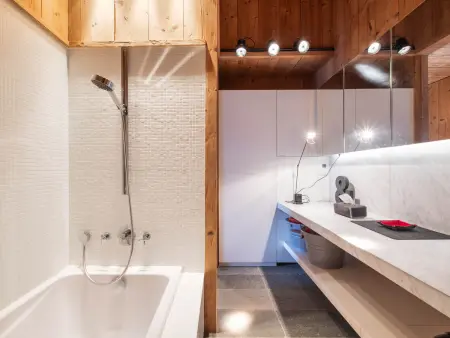 Duplex ski aux pieds avec piscine et parking, 3 chambres - Photo 5