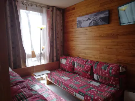 Studio fonctionnel 4 pers - Proche pistes et commerces - Animaux admis - Parking inclus - Photo 2