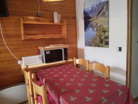 Studio fonctionnel 4 pers - Proche pistes et commerces - Animaux admis - Parking inclus - Photo 6