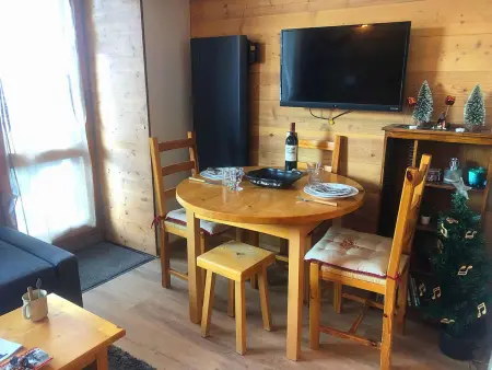 Studio rénové au pied des pistes avec terrasse - Photo 6