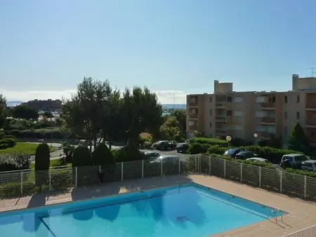 Studio cabine 4 pers avec piscine, tennis et accès direct plage - Bormes-les-Mimosas - Photo 2
