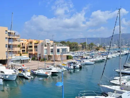 Studio cabine 4 pers avec piscine, tennis et accès direct plage - Bormes-les-Mimosas - Photo 14