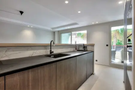 DB-7-JAURES, Appartement de standing avec balcon - 2CH/6P - Cannes - Photo 1