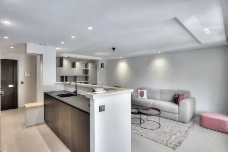 DB-7-JAURES, Appartement de standing avec balcon - 2CH/6P - Cannes - Photo 4