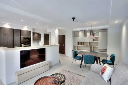DB-7-JAURES, Appartement de standing avec balcon - 2CH/6P - Cannes - Photo 5