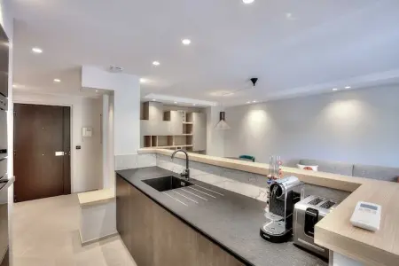 DB-7-JAURES, Appartement de standing avec balcon - 2CH/6P - Cannes - Photo 11
